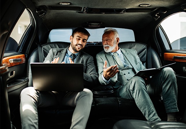 Perks Of Renting An Airport Limousine
